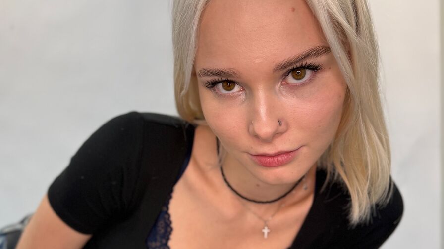 VeronaDarakjy's Live Nude Chat
