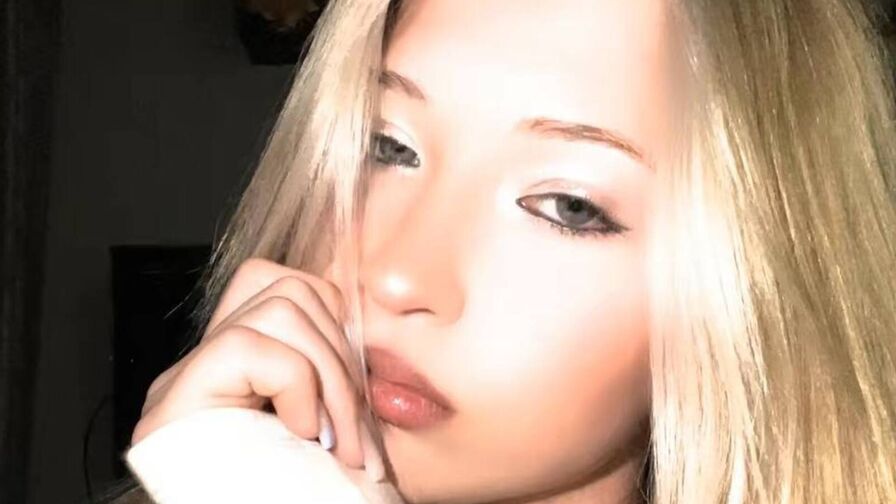 Watch AnjanetteGalpin live on E-Chat