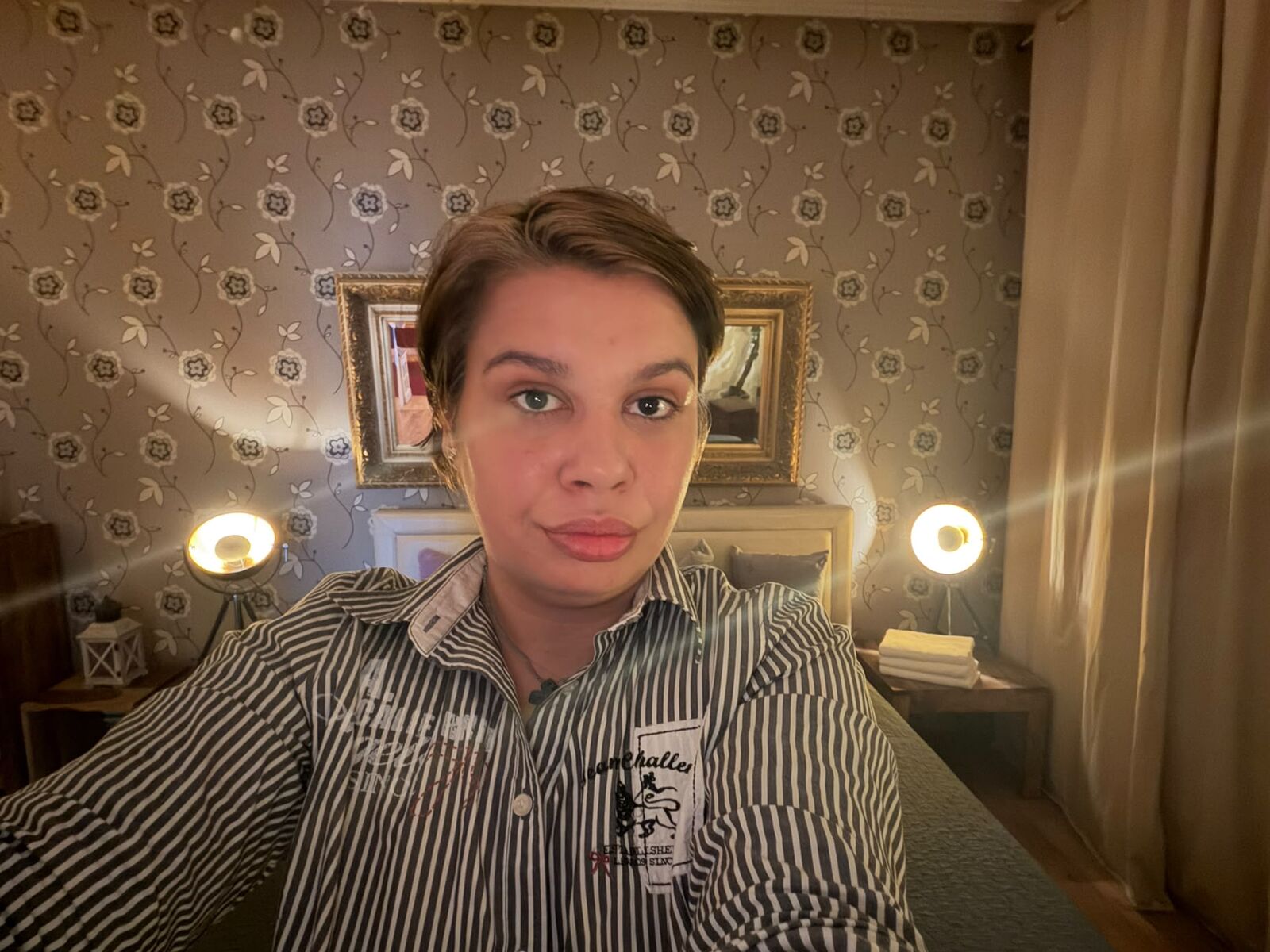 Live cam for SabrinFisher