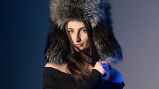 Free Nude DaniaHollf