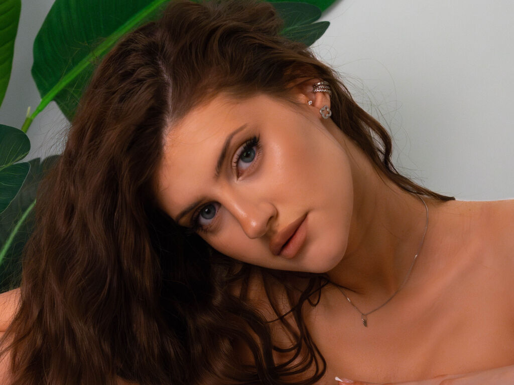 AliceSkiny
