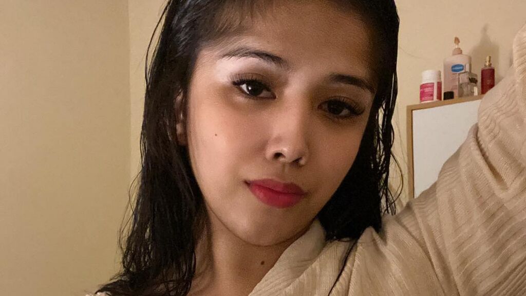 KittyMoscow live cam model at LiveJasmin