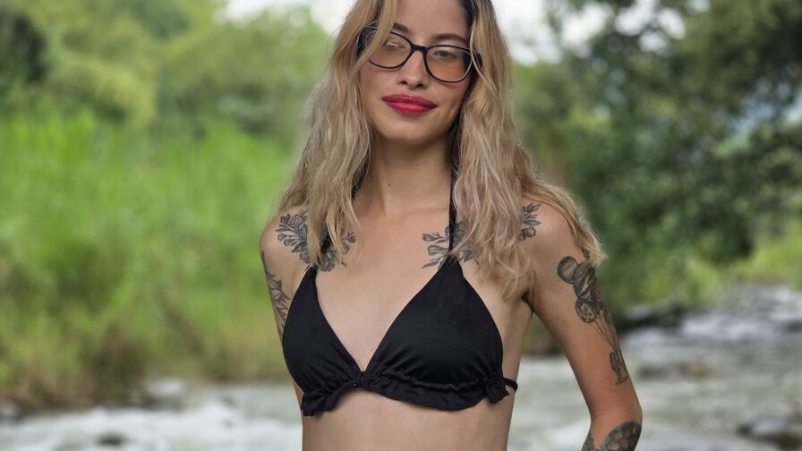 MerryMendezz's Live Nude Chat