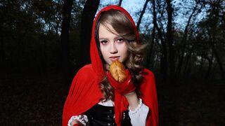 Free Nude SelinSwarovski