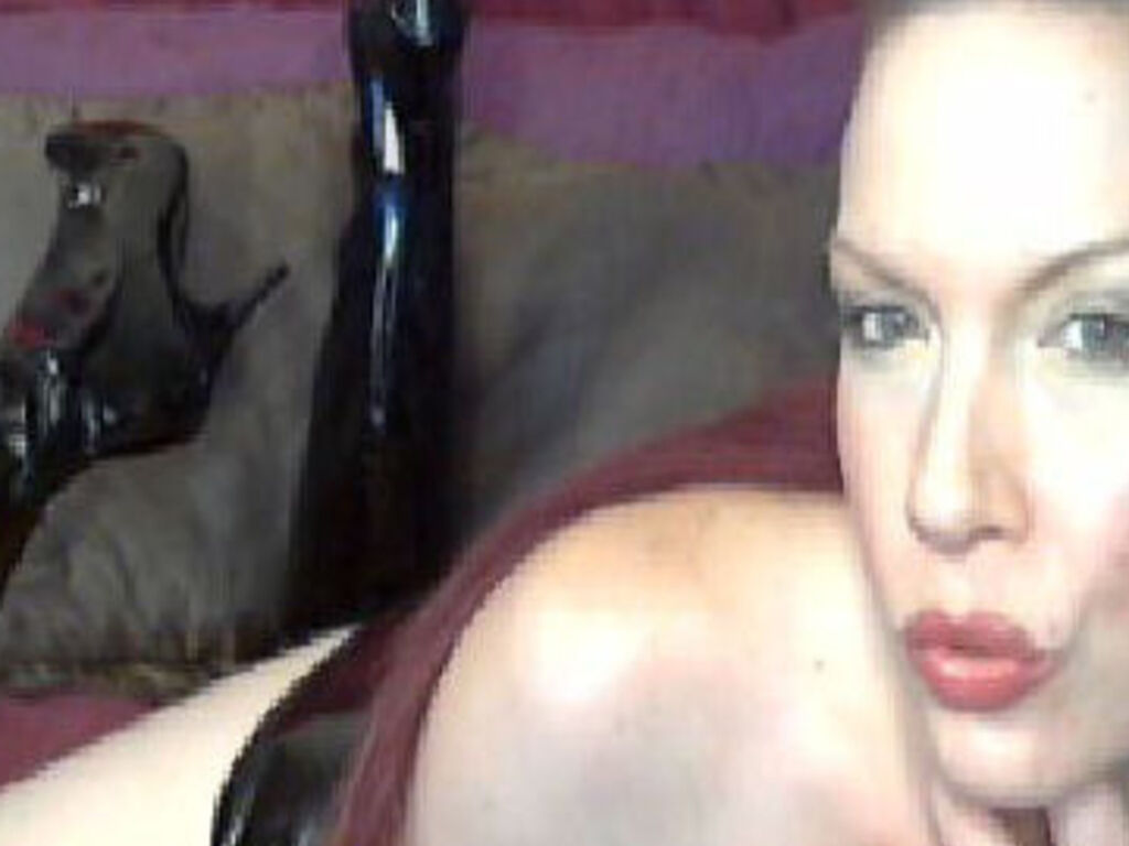 MzQueenMarleen Nude