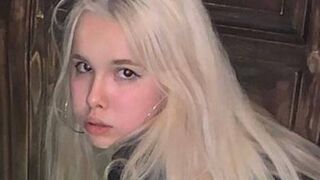 Free Nude GlennaFlowers