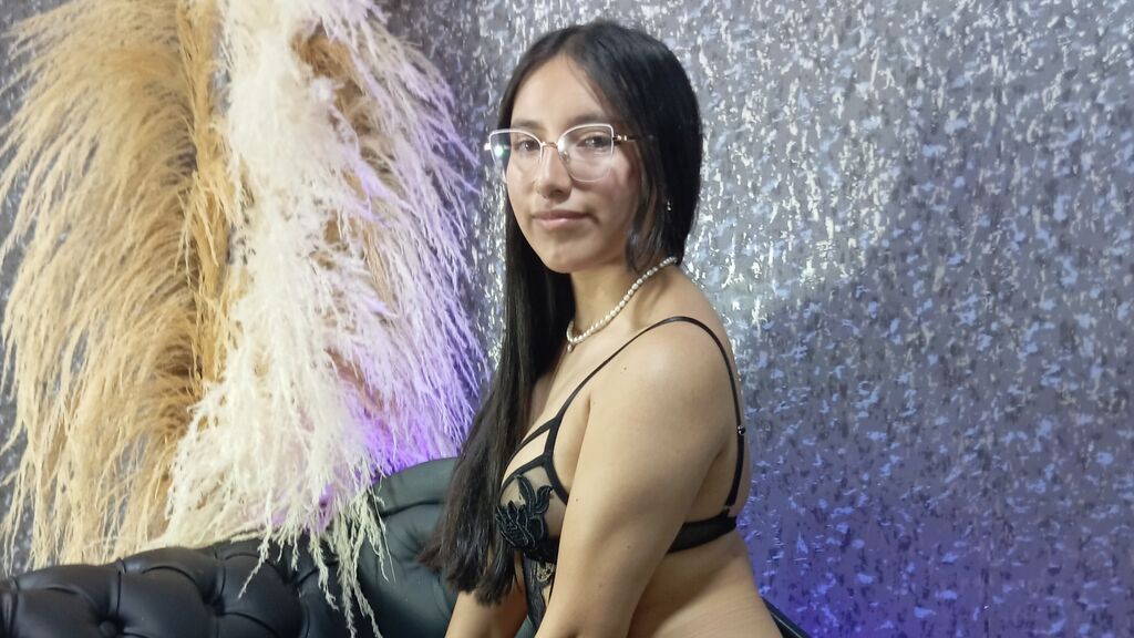 HallyMeison live cam model at LiveJasmin