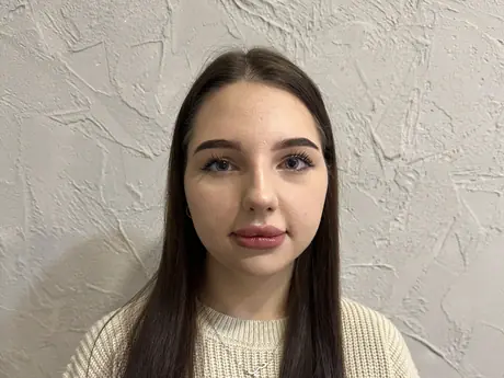 Chat with DanielaCrystal