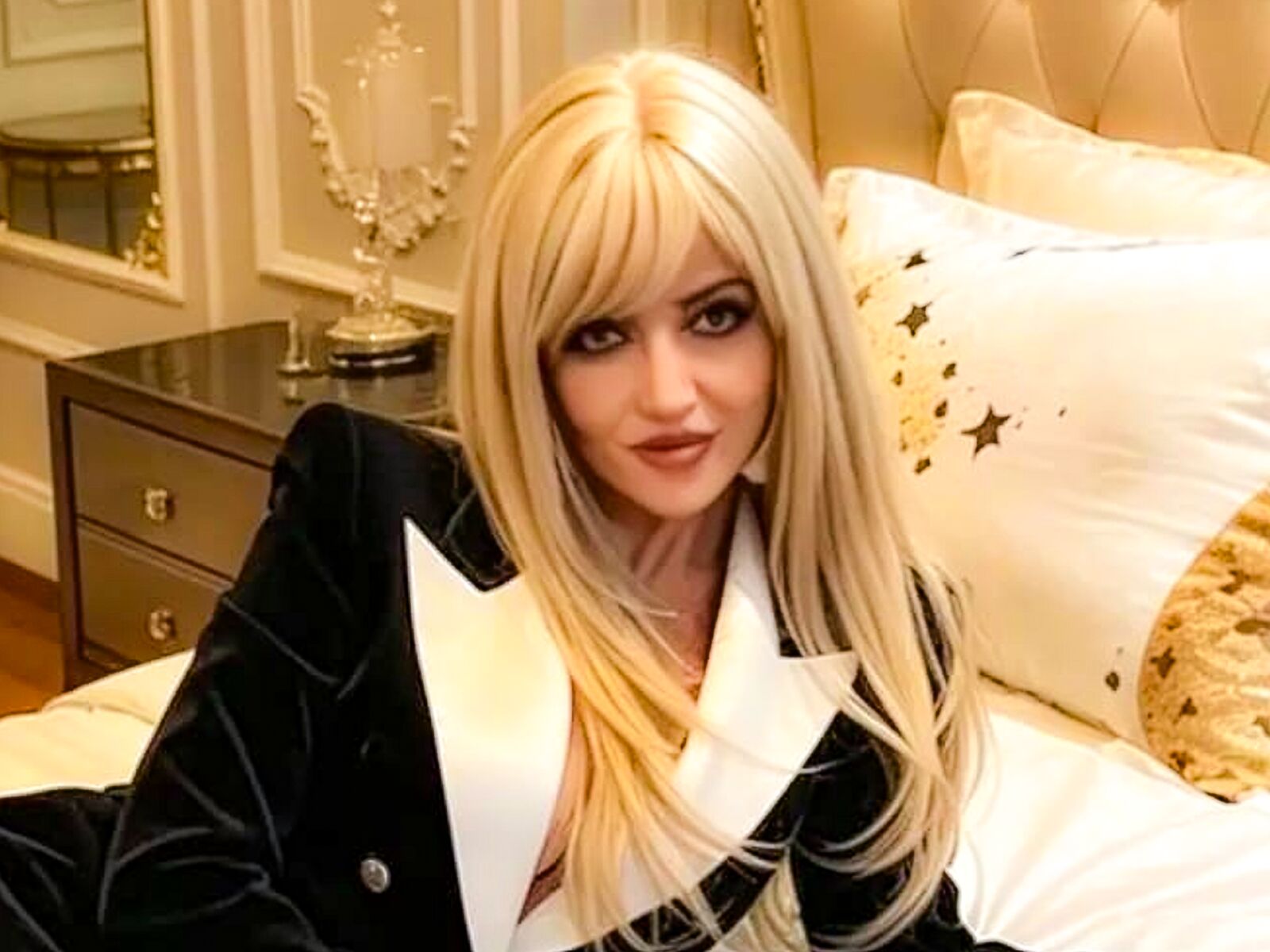 Live cam for LexieSellene