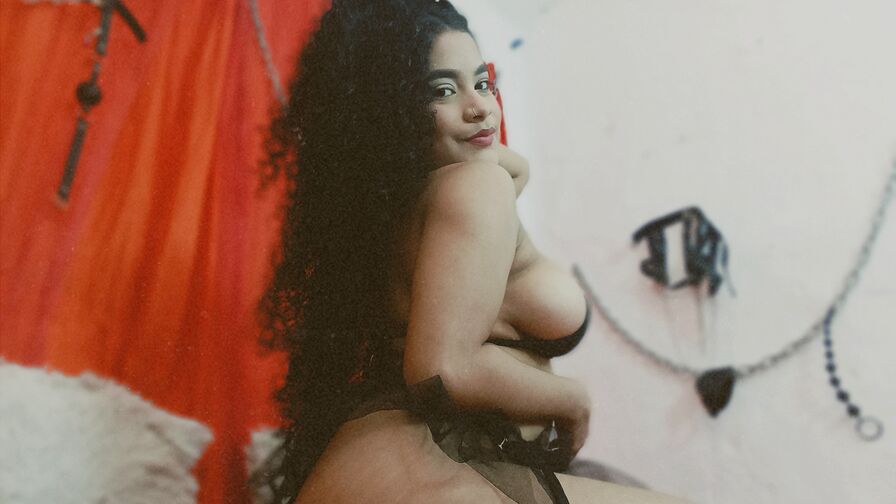 Start Anal Finger ZafiraNoir