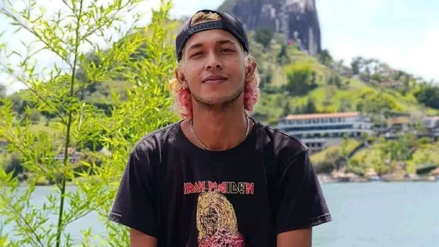 Watch DylanWalrker live on XXX Sex Lists