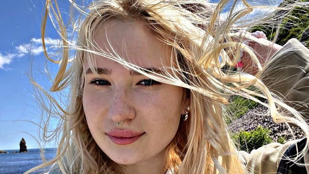 MonaGreywood's profile from Jasmin at GirlsOfJasmin'