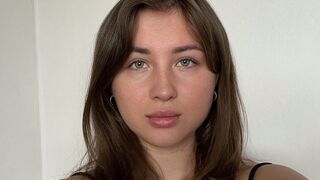 Free Nude KayleenWren