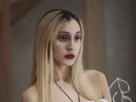 Chat with EllieFroster