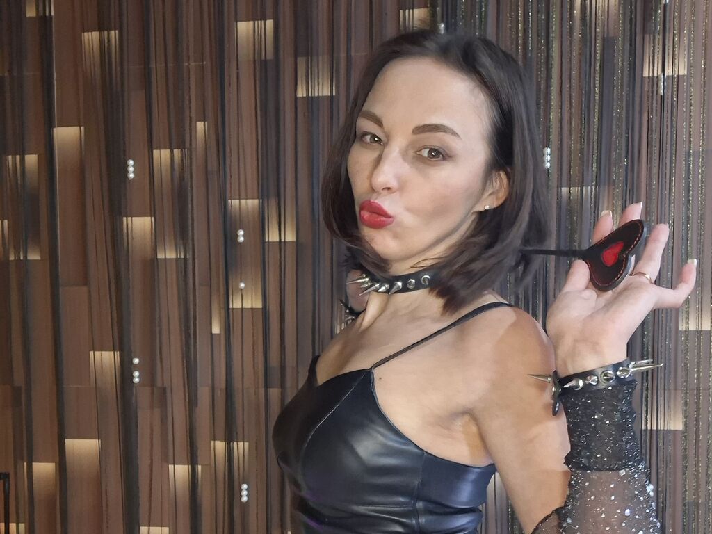 NaomiChris age 39