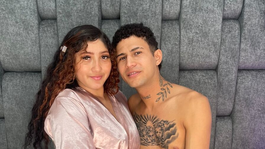 Watch MilenaAndRoyce live on E-Chat