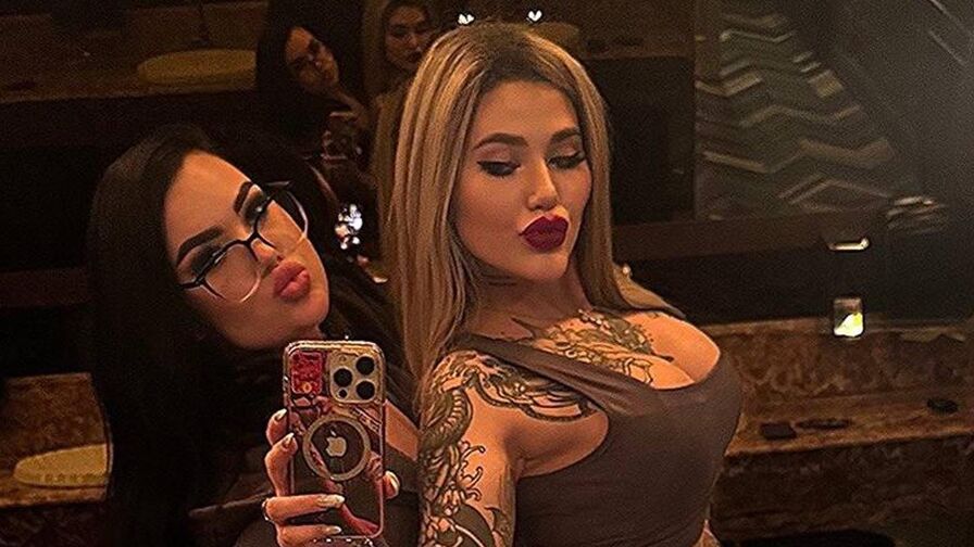 Live Anal Pantyhose Chat with MadinaAndKatrine