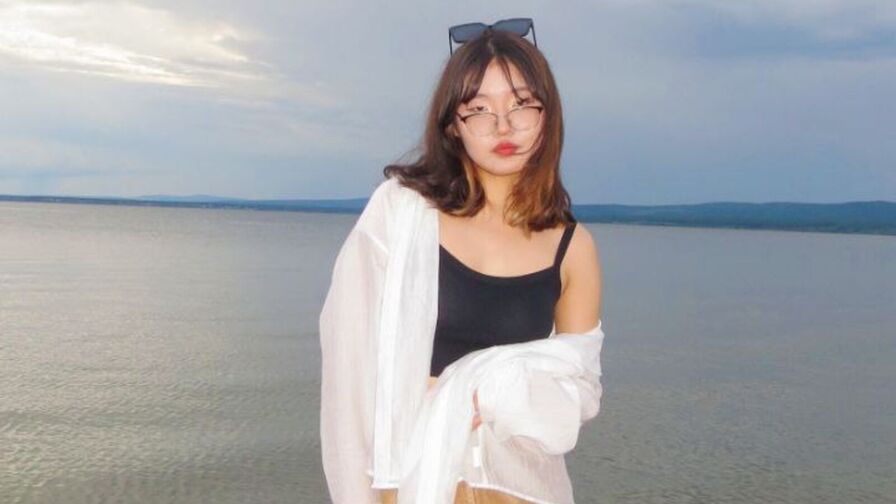 NobukoCheeks's Premium Pictures and Videos