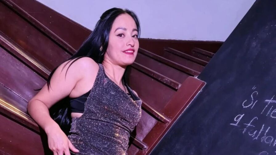 Enjoy Live Webcam with BrendaHunk