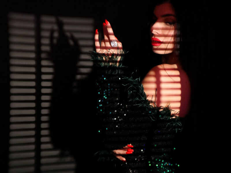 Non-Explicit Image
