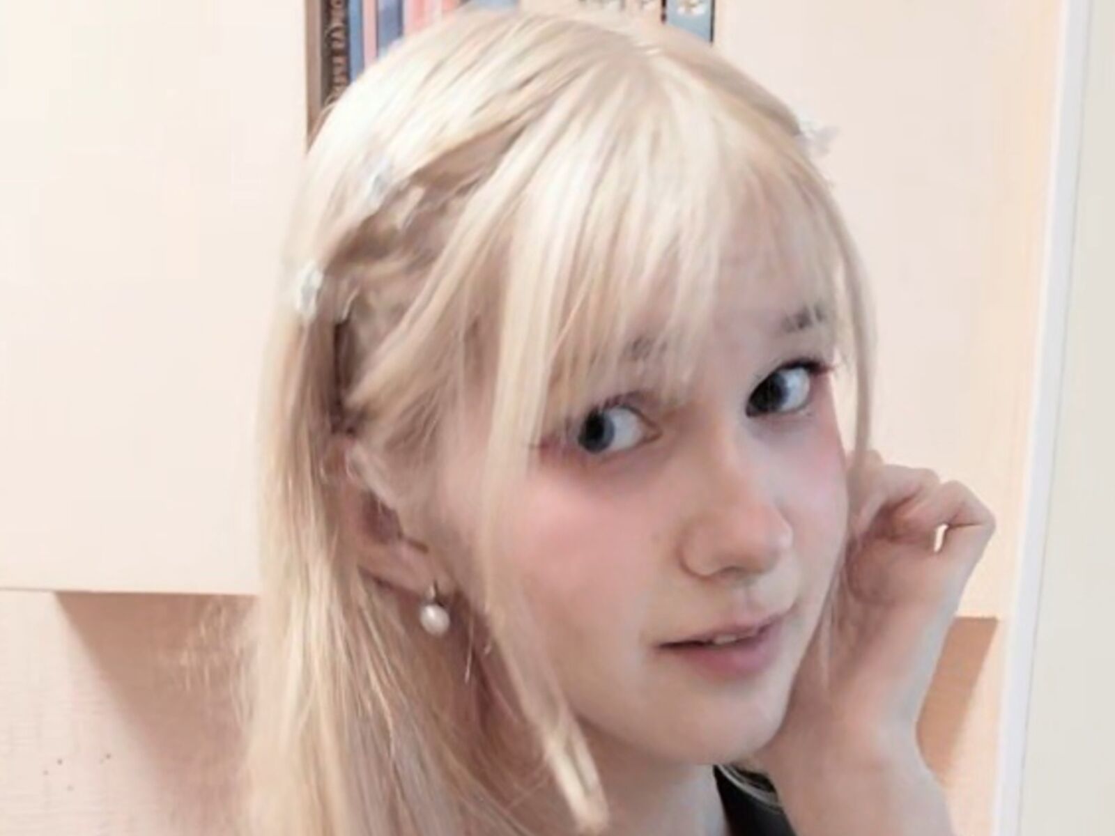 Live cam for RosalieHouman