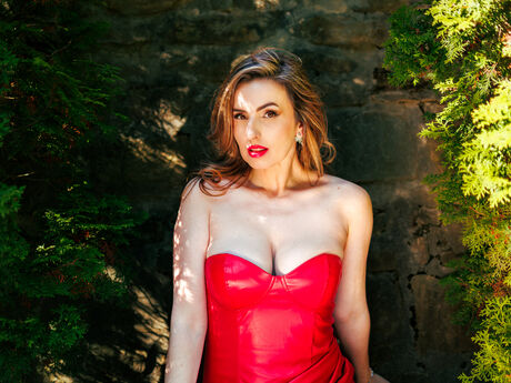 Chat with RheaAndersonn
