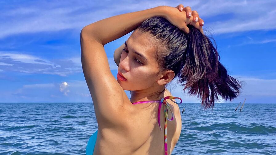 Watch JadeMadisson live on Live Cams