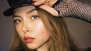 AvaLoone LiveJasmin girl Cam2Cam preview