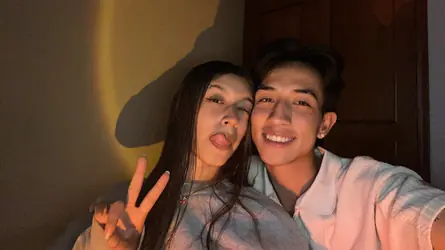 MikeAndEva's chat room