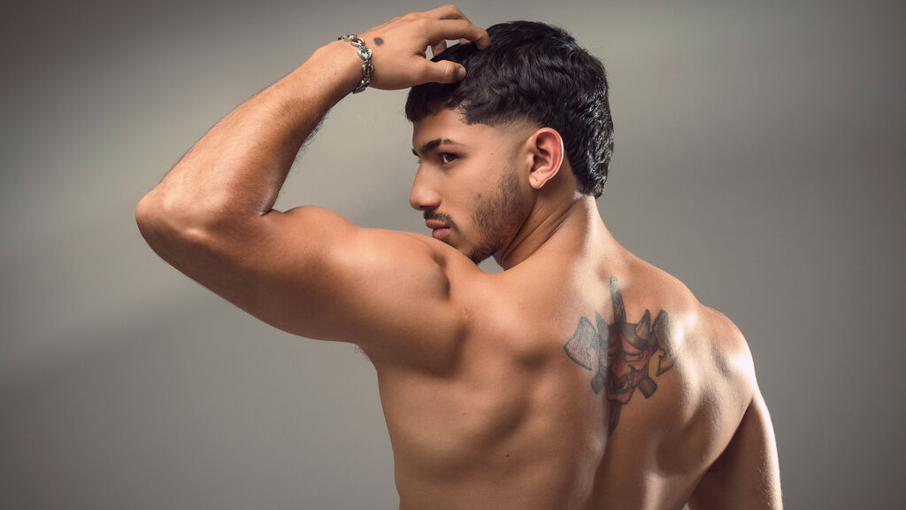 ArturoCardona live cam model at LiveJasmin