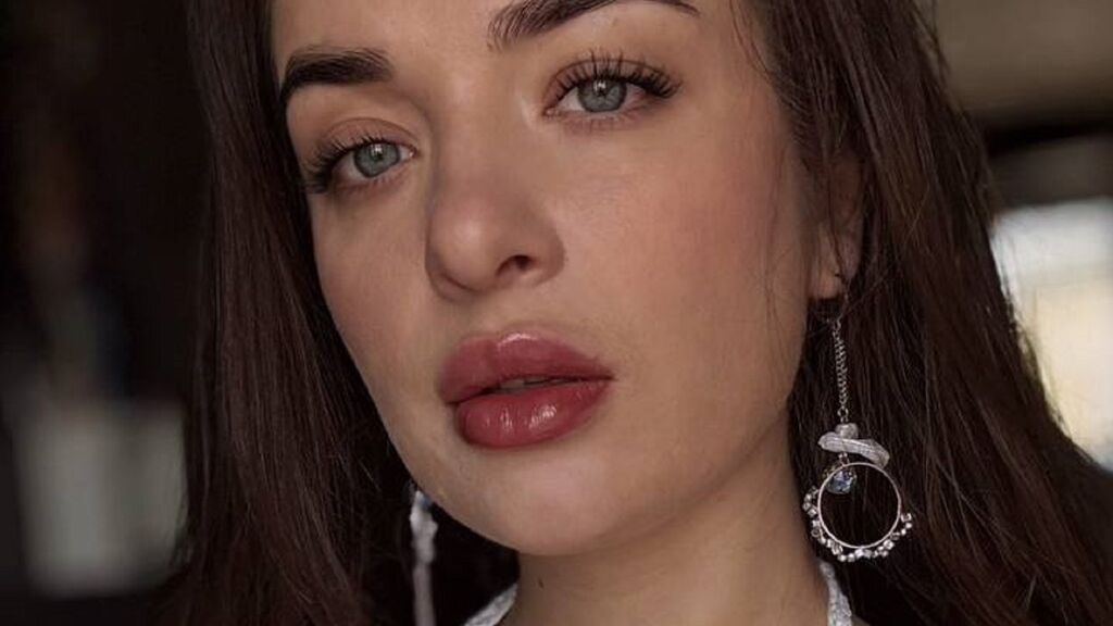 YasmineMoons's profile from Jasmin at GirlsOfJasmin'