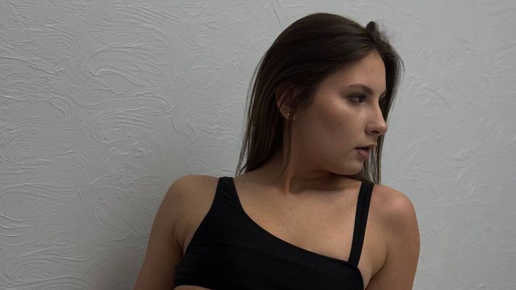 TrixieBell Live Webcam on LiveJasmin
