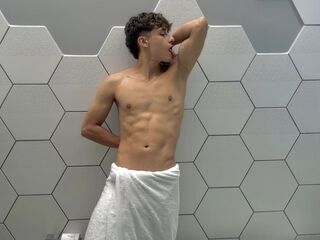 JoseloEvan Porn Show