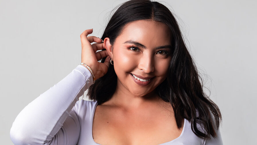 Live Sex Chat with SofiBlosh