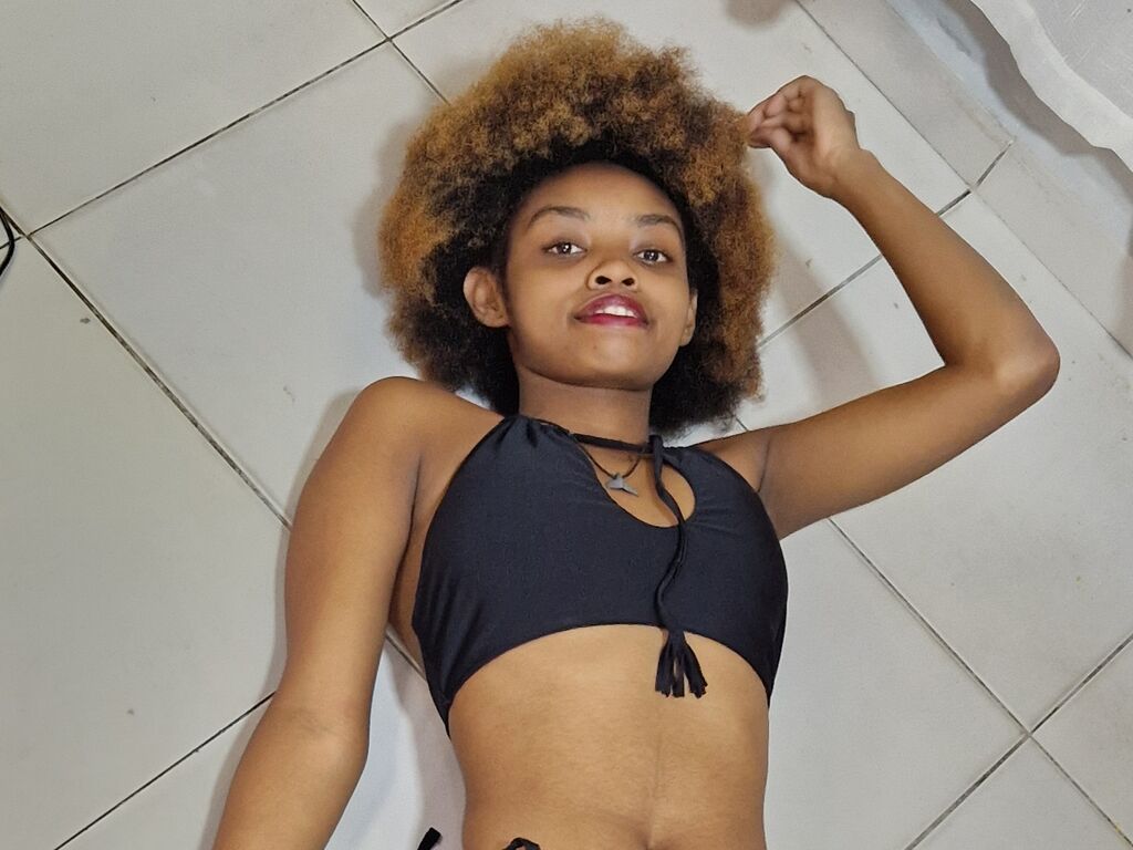 CharmaJhoen Nude