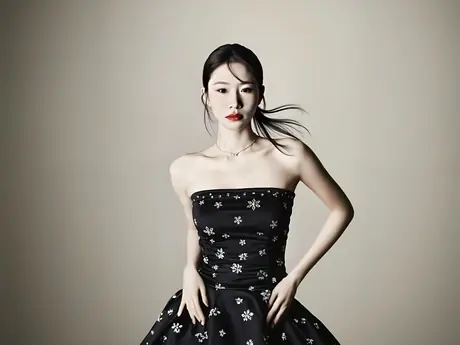 Chat with LucyJohn