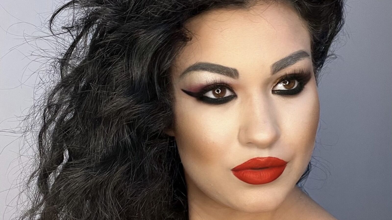 CateleyaLuana glamour portrait