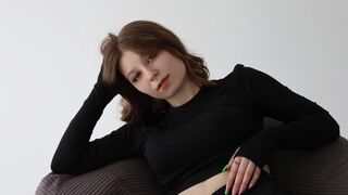 RinaCarter one on one girl cam profile