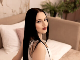 NaomiReese Brunette live cam models