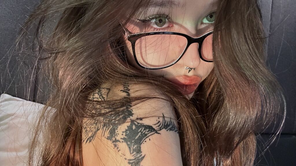 SophieSims online on GirlsOfJasmin