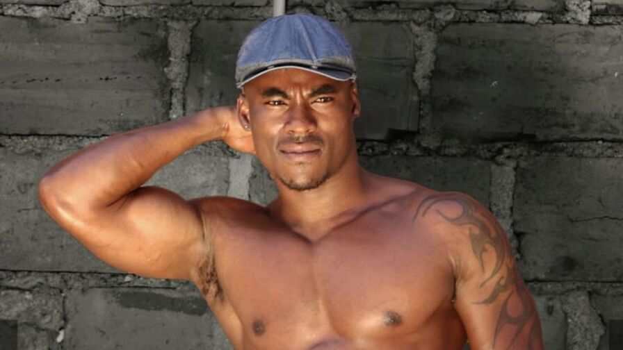 Watch StevenAlba live on Live Cams