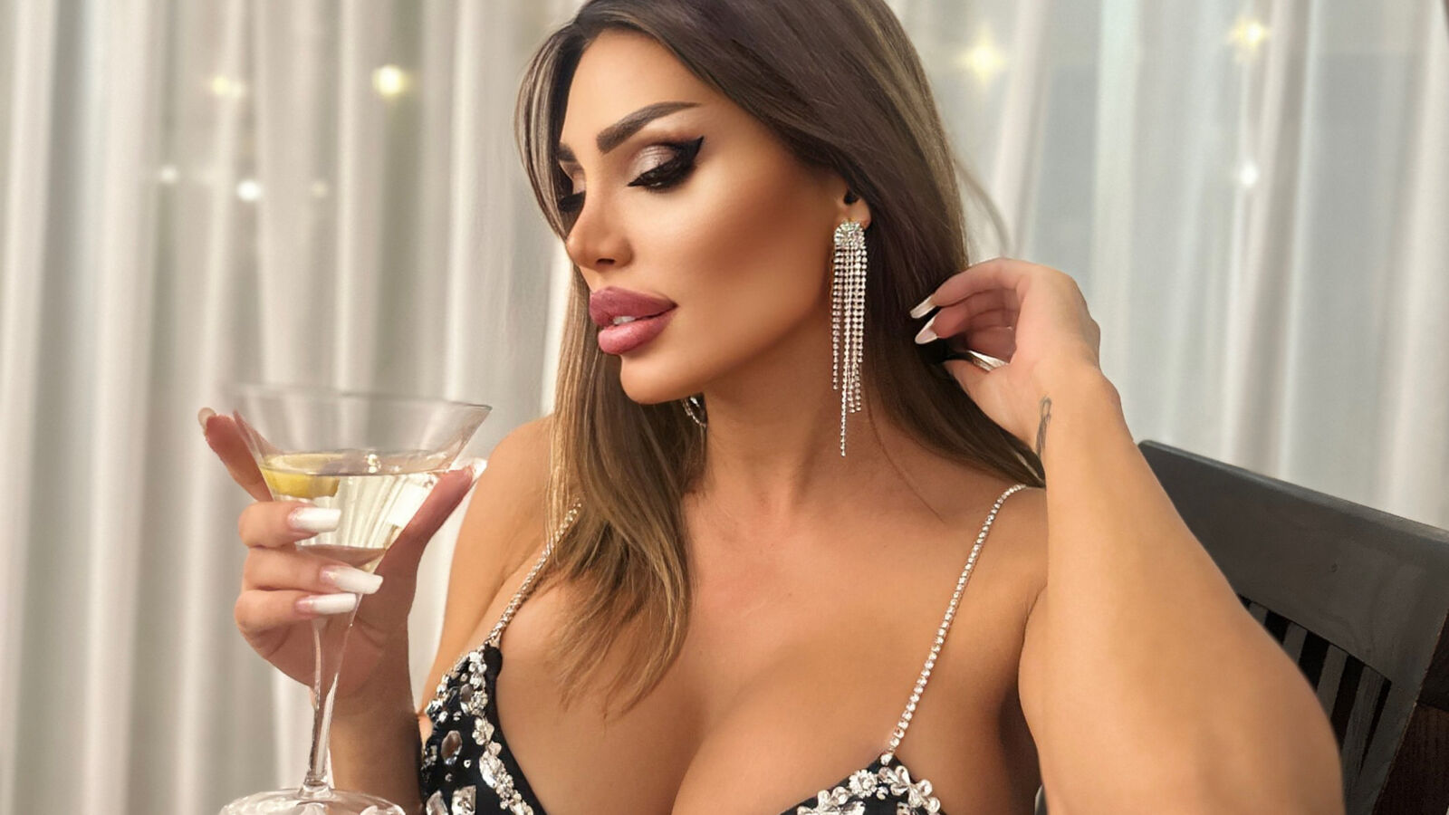 LeticiaLoren erotic portrait