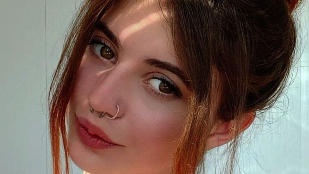 ArletteHastey online on GirlsOfJasmin