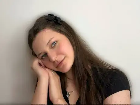 Chat with VeronaConnett