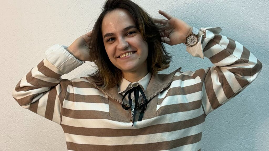 VeronaEsser's profile from Jasmin at GirlsOfJasmin'