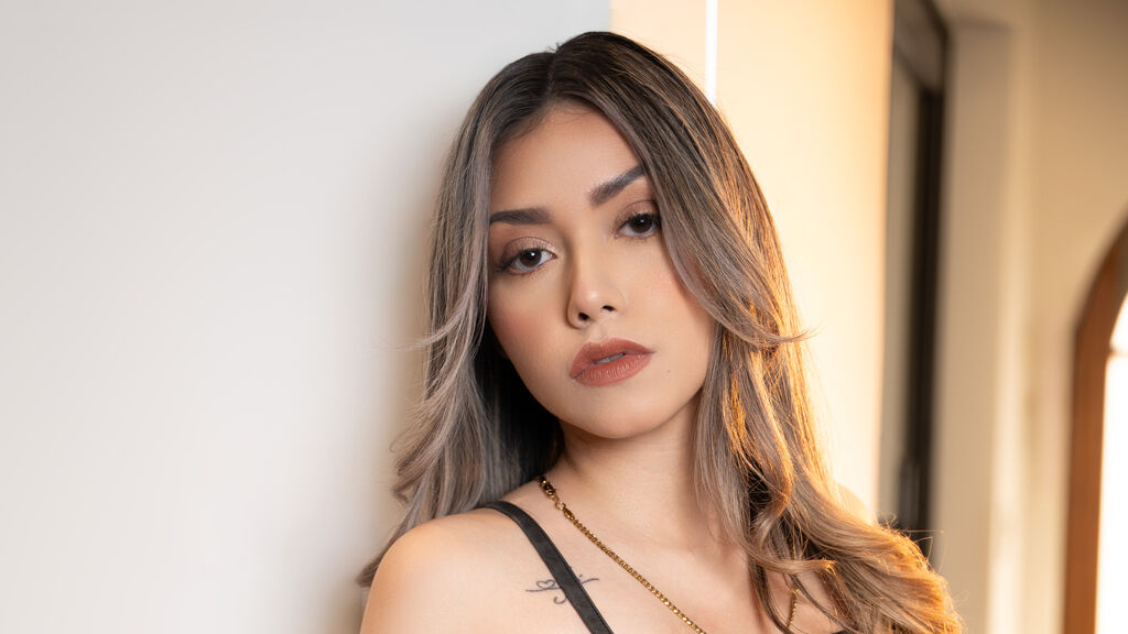 EstefaniaSaenz cover