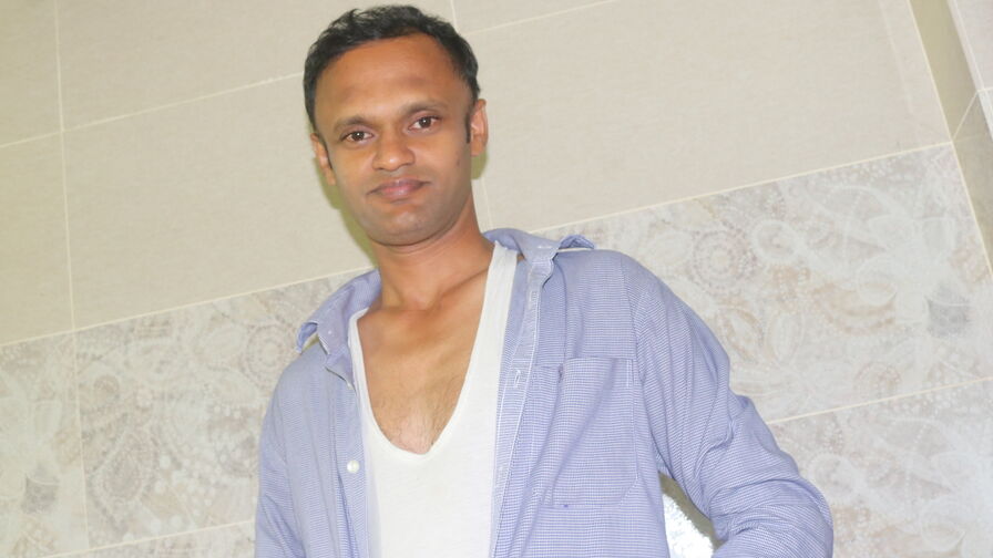 Watch SamanKumara’s Cam Show Live