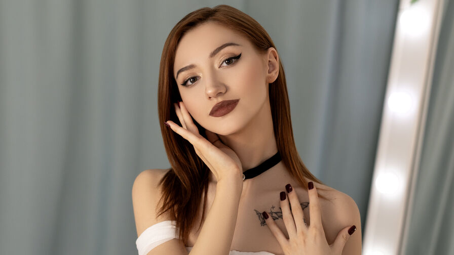 VanessaEvany