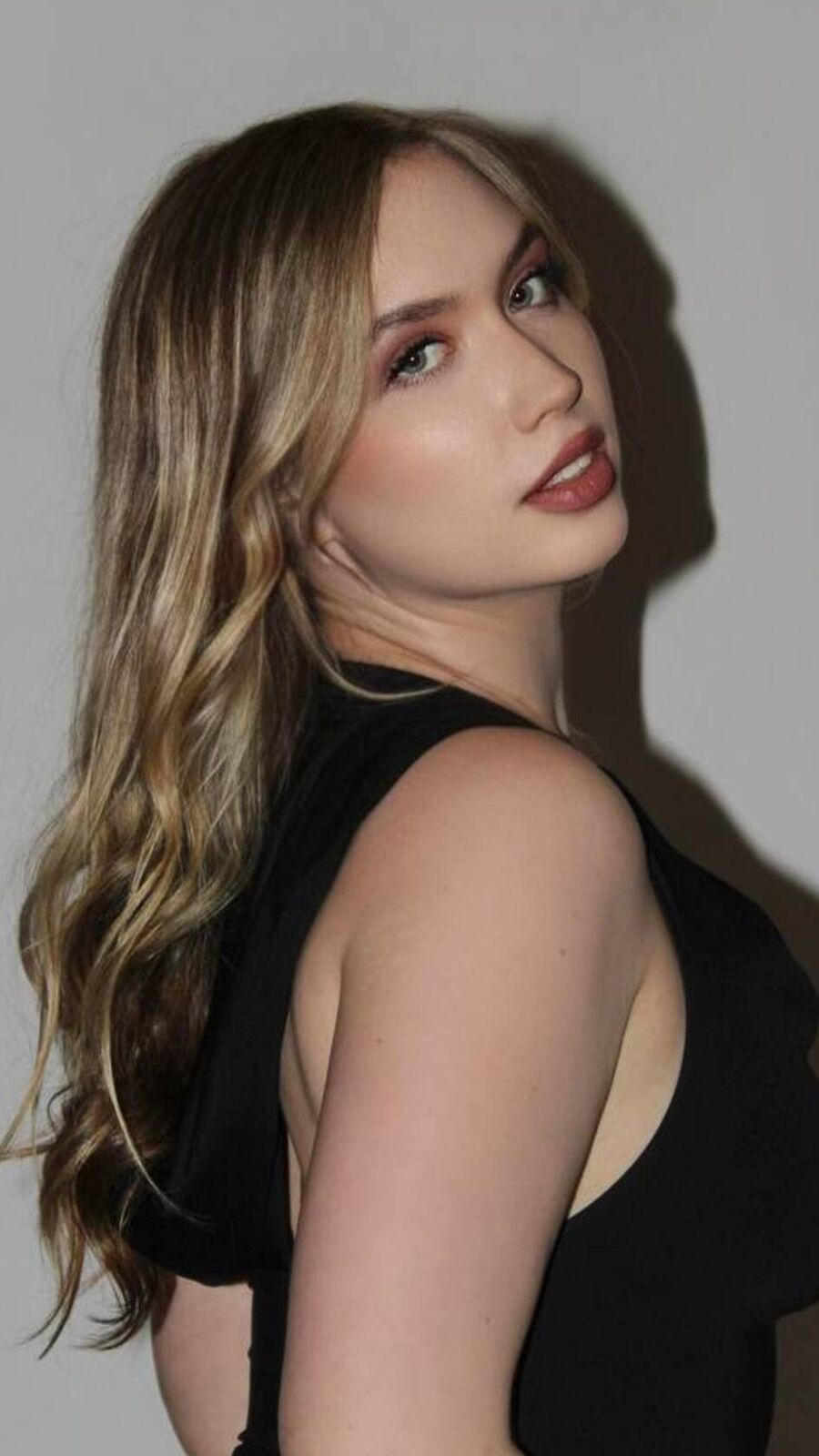 NicoleRicii erotic portrait