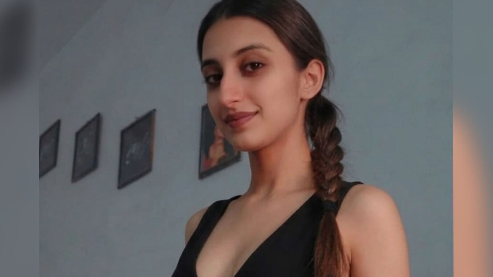 SashaEarl erotic portrait